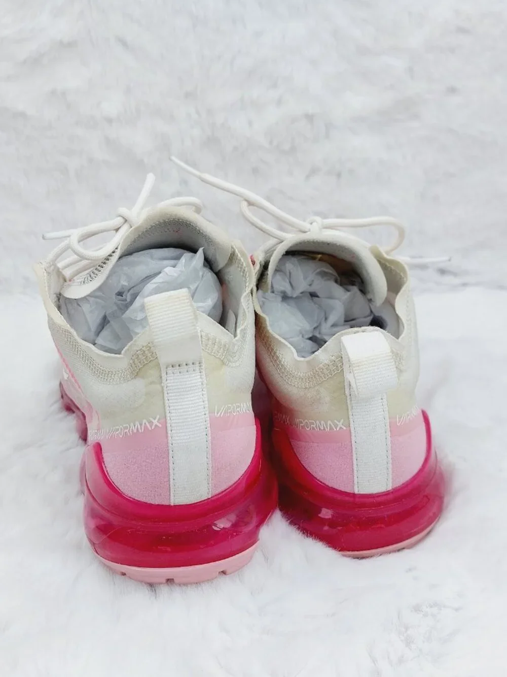 Nike Women's White Rose Pink Air Vapormax Low Top Athletic Sneaker Size 8